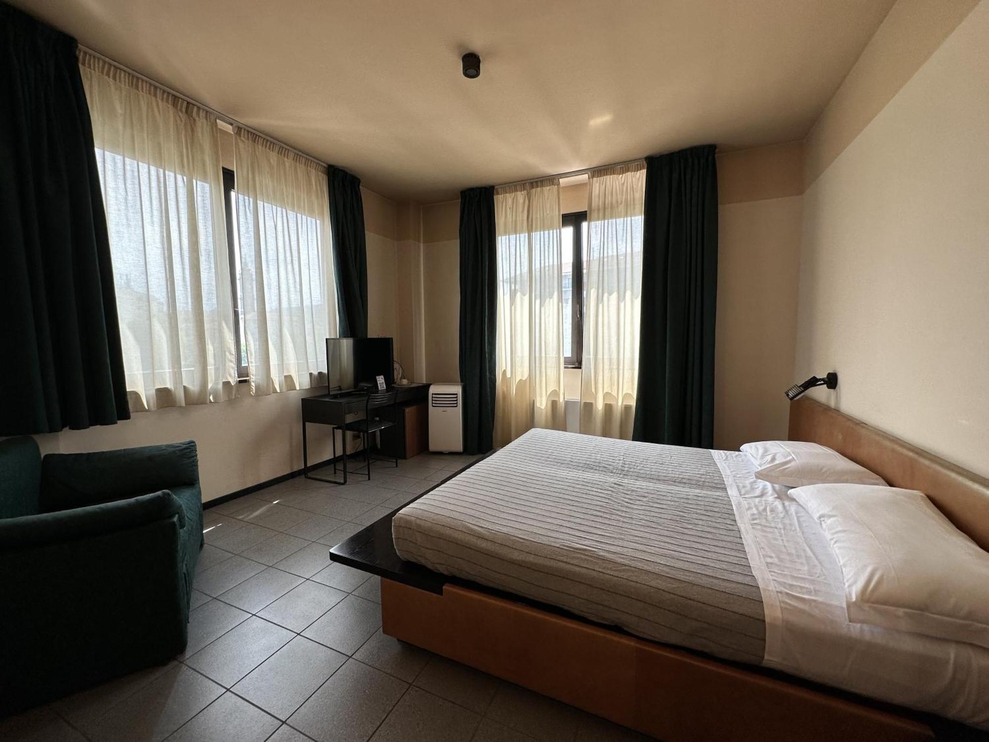 Hotel Griselda Saluzzo Εξωτερικό φωτογραφία