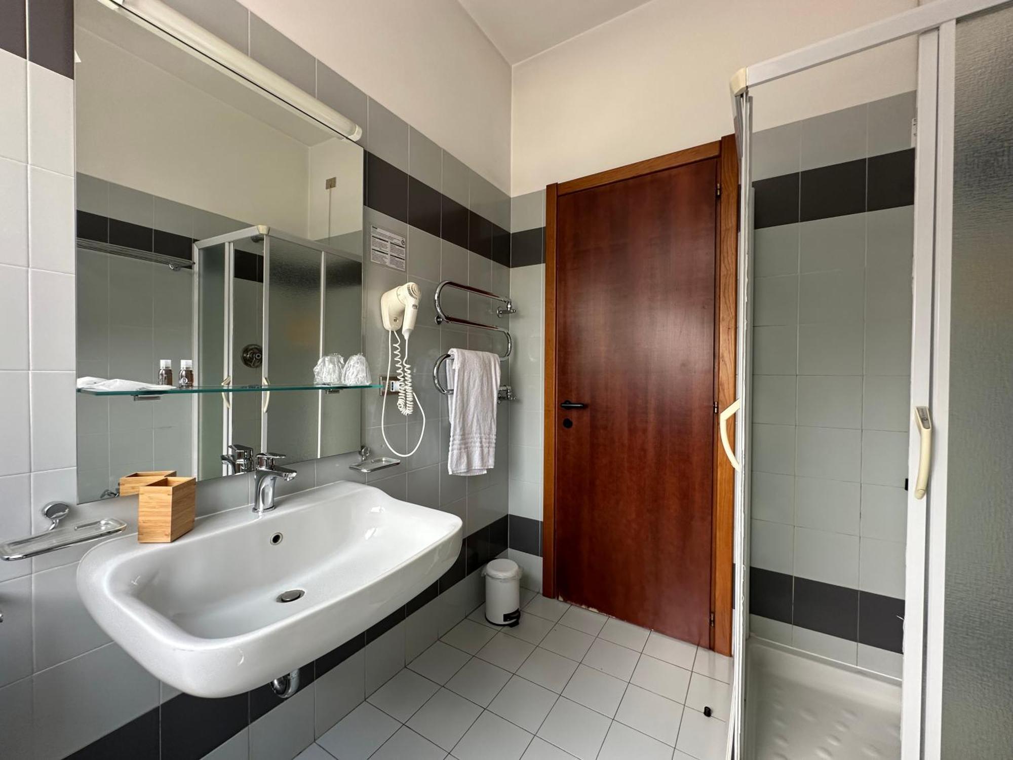 Hotel Griselda Saluzzo Εξωτερικό φωτογραφία
